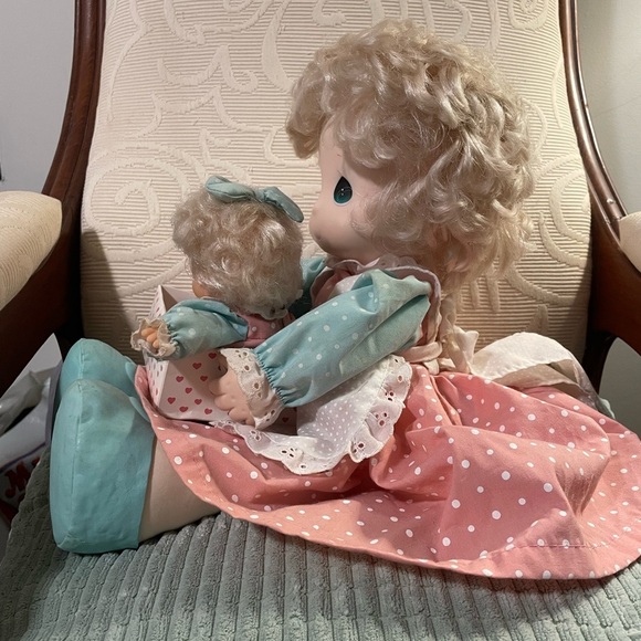 Vintage Precious Moments 16” Doll Milly and her new baby doll - Picture 6 of 9